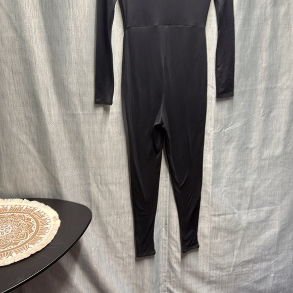ASOS Black Long Sleeve Jumpsuit size 4 - Picture 8 of 8
